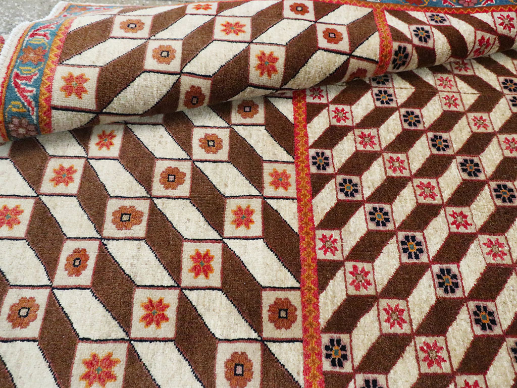 Vintage Persian Tabriz Rug, No.28151 - Galerie Shabab