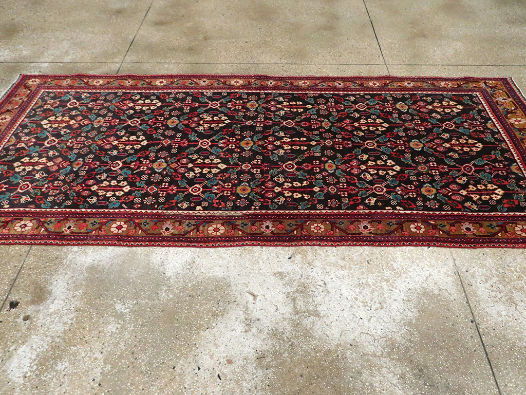 Vintage Persian Hamadan Gallery Rug, No.28155 - Galerie Shabab