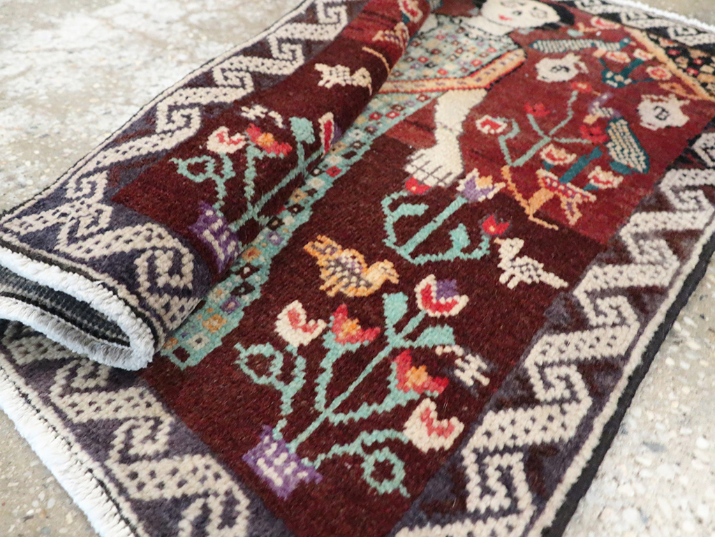 Vintage Persian Hamadan Pictorial Rug, No.28161 - Galerie Shabab