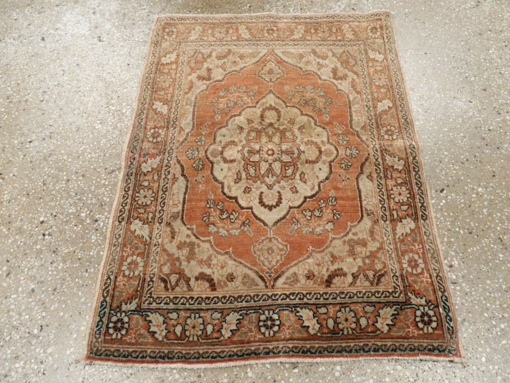 Vintage Persian Tabriz Throw Rug, No.28172 - Galerie Shabab