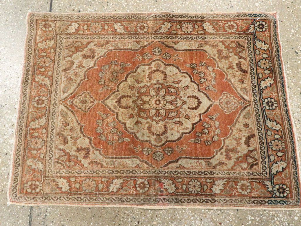 Vintage Persian Tabriz Throw Rug, No.28172 - Galerie Shabab