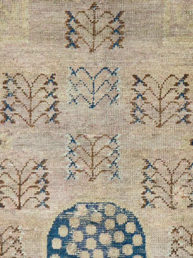 Antique East Turkestan Khotan Throw Rug, No.28173 - Galerie Shabab