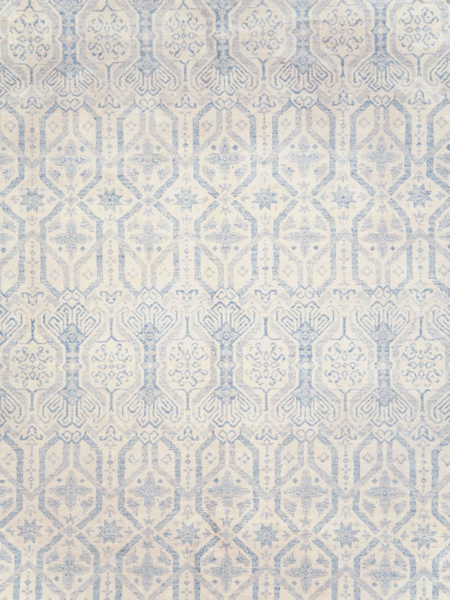 Spanish Cuenca Inspired Contemporary Turkish Room Size Carpet, No.28175 - Galerie Shabab