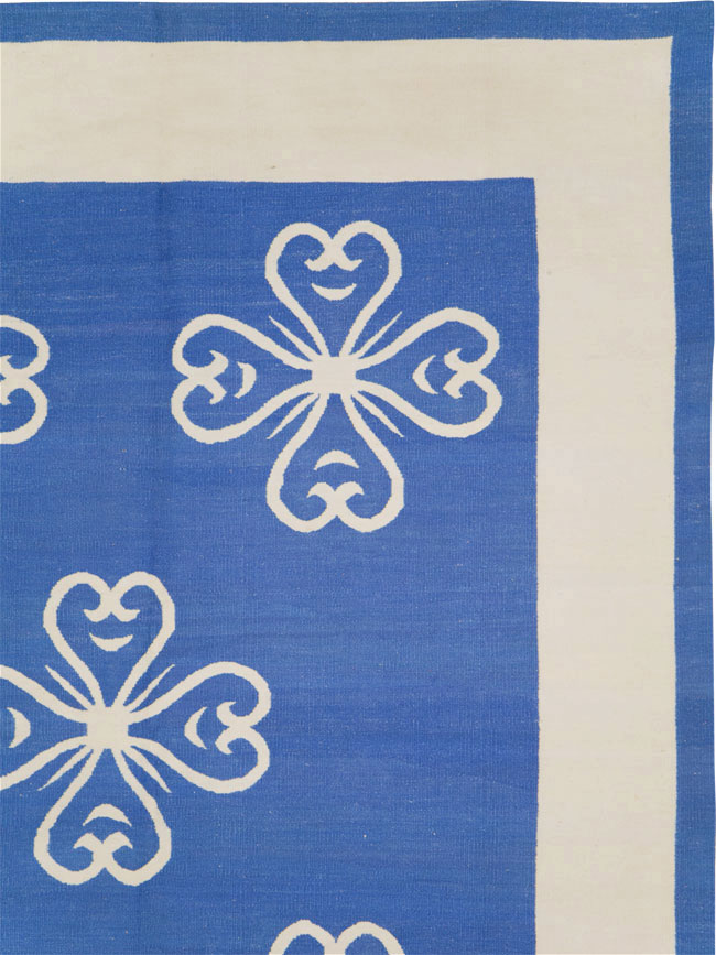 Modern Turkish Flatweave Room Size Carpet, No.28186 - Galerie Shabab
