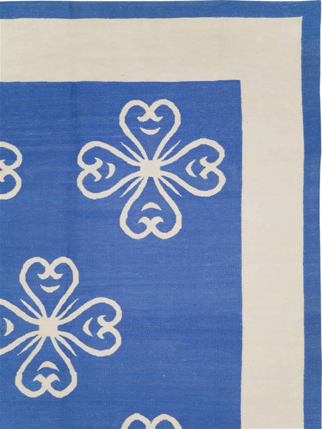 Modern Turkish Flatweave Room Size Carpet, No.28186 - Galerie Shabab