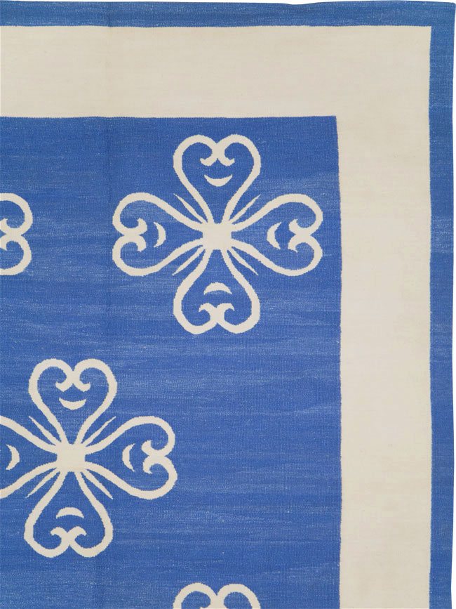 Modern Turkish Flatweave Room Size Carpet, No.28186 - Galerie Shabab