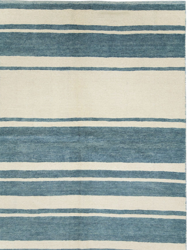 Modern Turkish Anatolian Carpet, No.28187 - Galerie Shabab