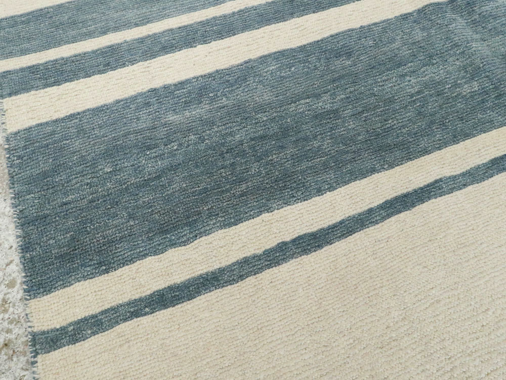 Modern Turkish Anatolian Carpet, No.28187 - Galerie Shabab