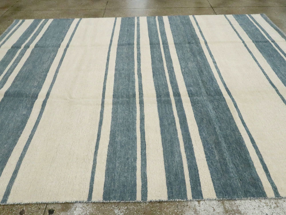 Modern Turkish Anatolian Carpet, No.28187 - Galerie Shabab