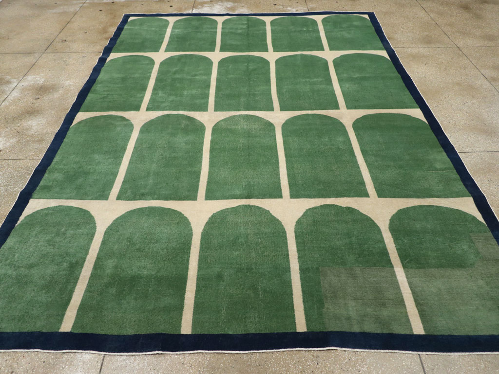 Vintage Turkish Art Deco Style Room Size Carpet, No.28191 - Galerie Shabab