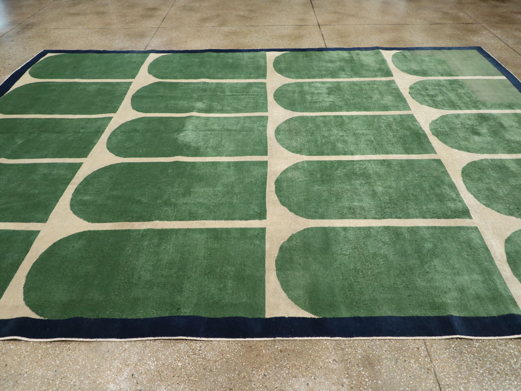 Vintage Turkish Art Deco Style Room Size Carpet, No.28191 - Galerie Shabab