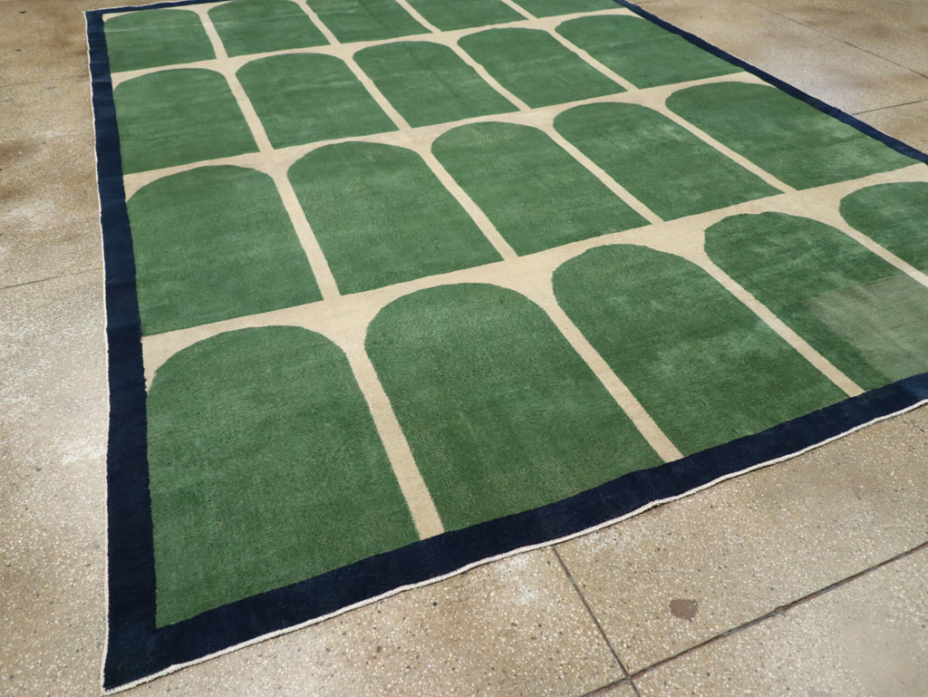 Vintage Turkish Art Deco Style Room Size Carpet, No.28191 - Galerie Shabab