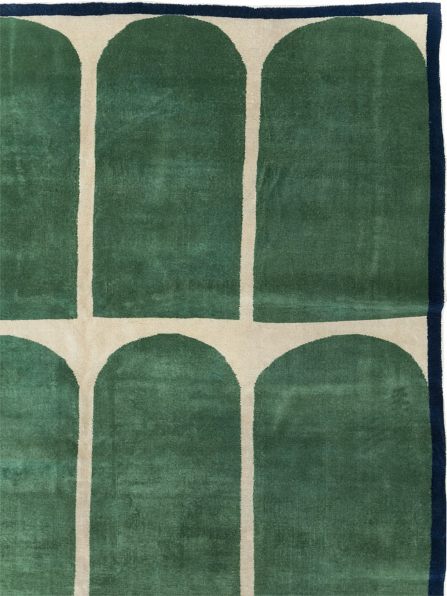 Vintage Turkish Anatolian Art Deco Style Square Room Size Carpet, No.28193 - Galerie Shabab