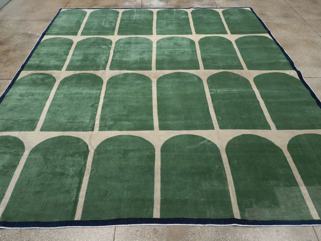 Vintage Turkish Anatolian Art Deco Style Square Room Size Carpet, No.28193 - Galerie Shabab