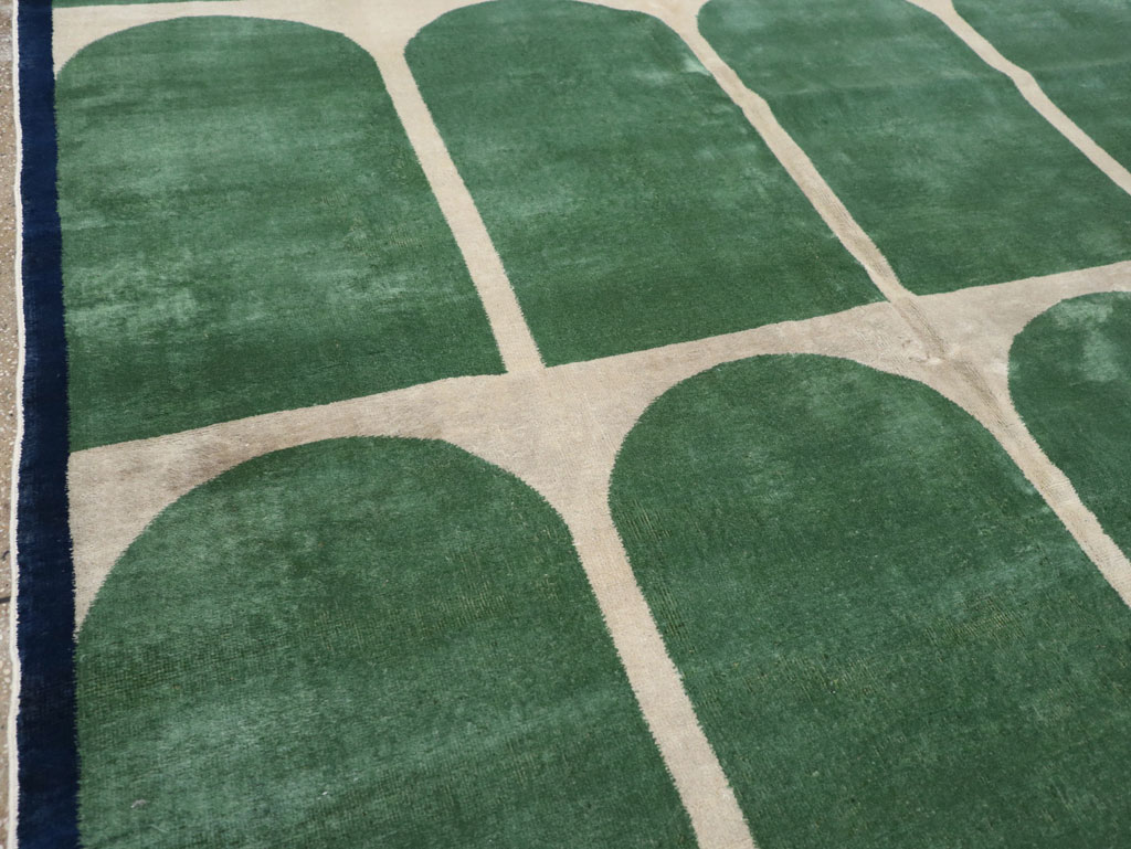 Vintage Turkish Anatolian Art Deco Style Square Room Size Carpet, No.28193 - Galerie Shabab