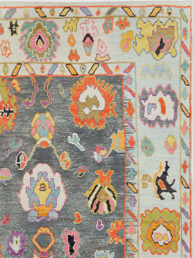 Contemporary Turkish Souf Oushak Room Size Carpet, No.28206 - Galerie Shabab