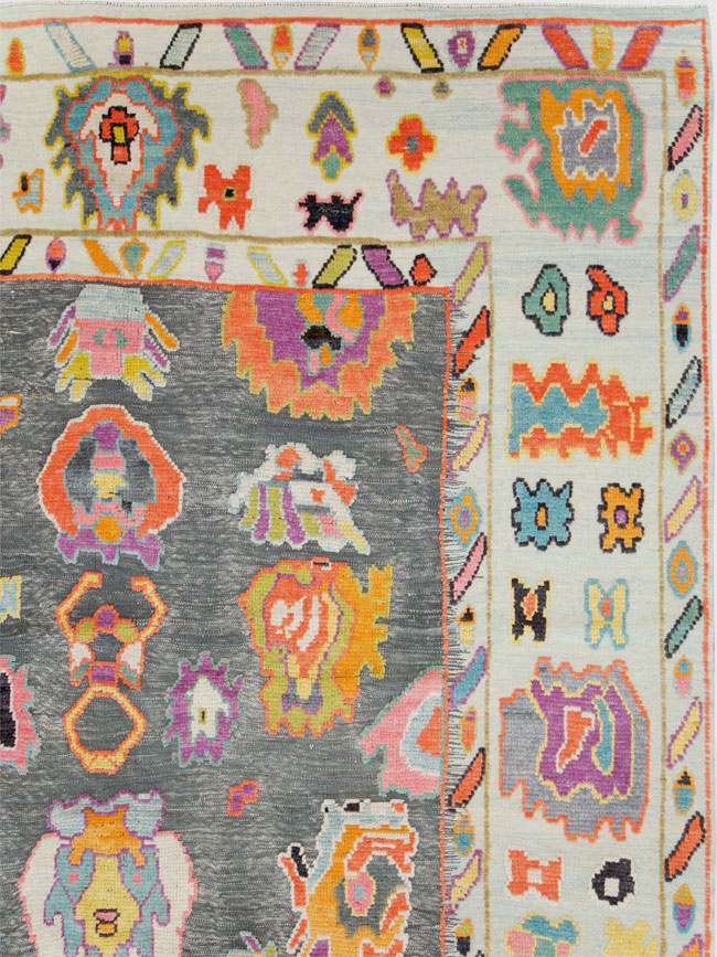 Contemporary Turkish Souf Oushak Room Size Carpet, No.28206 - Galerie Shabab