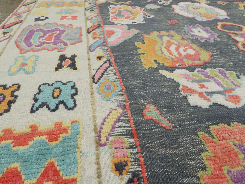 Contemporary Turkish Souf Oushak Room Size Carpet, No.28206 - Galerie Shabab