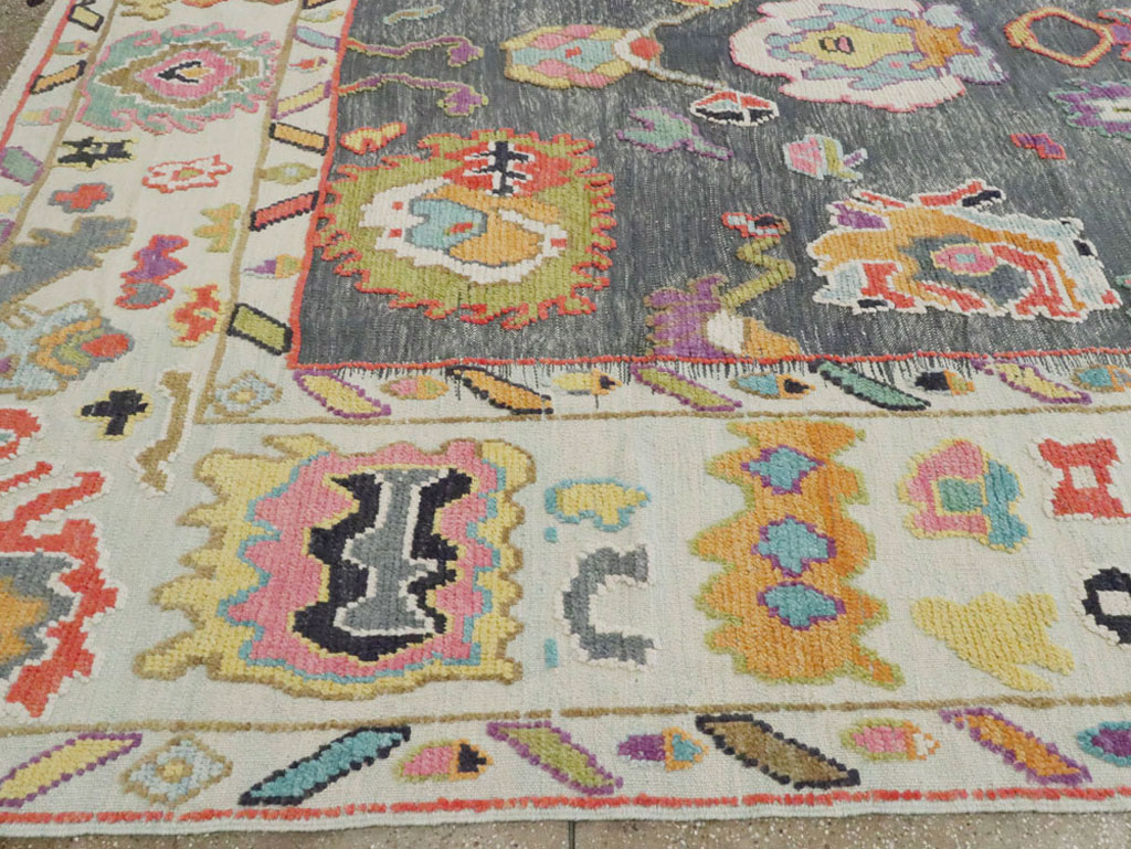 Contemporary Turkish Souf Oushak Room Size Carpet, No.28206 - Galerie Shabab
