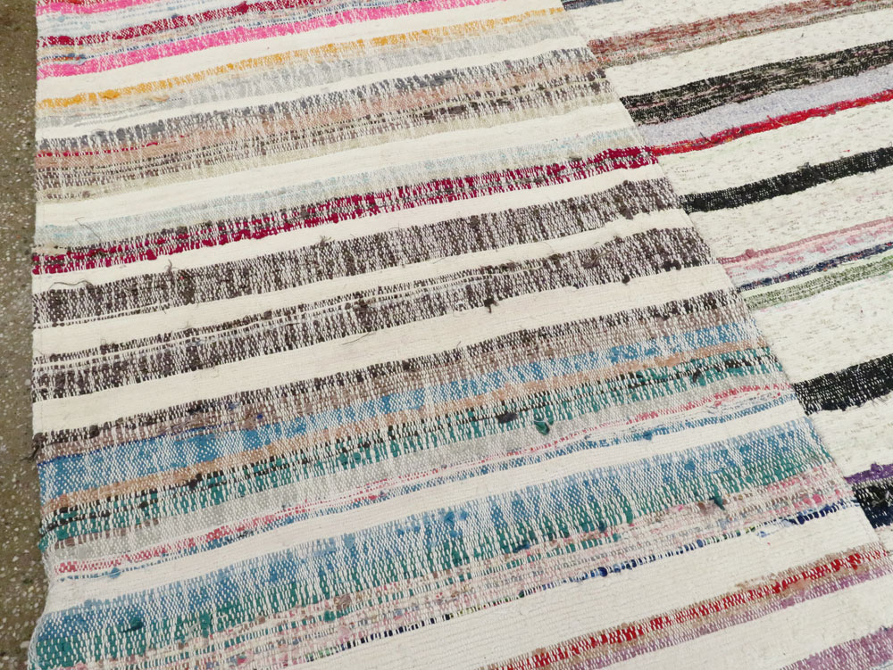 Modern Turkish Flatweave Kilim Room Size Rug, No.28207 - Galerie Shabab