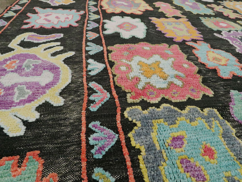Modern Turkish Souf Oushak Carpet, No.28216 - Galerie Shabab