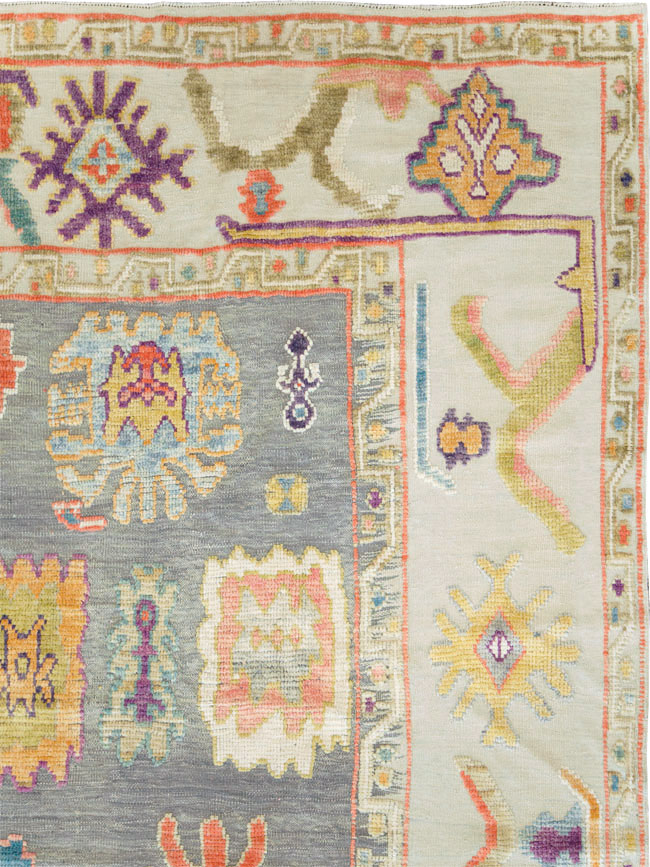 Contemporary Turkish Oushak Carpet, No.28218 - Galerie Shabab