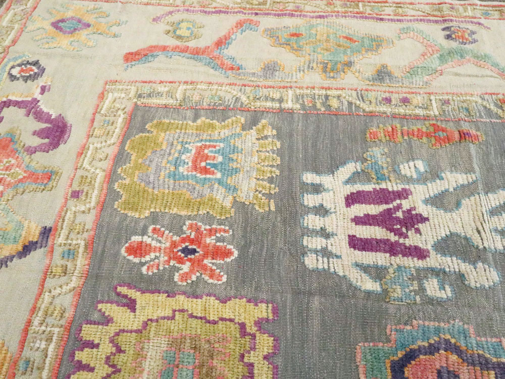 Contemporary Turkish Oushak Carpet, No.28218 - Galerie Shabab