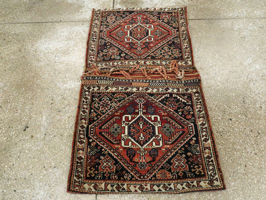 Antique Persian Qashqai Saddlebag (Khorjin), No.28219 - Galerie Shabab