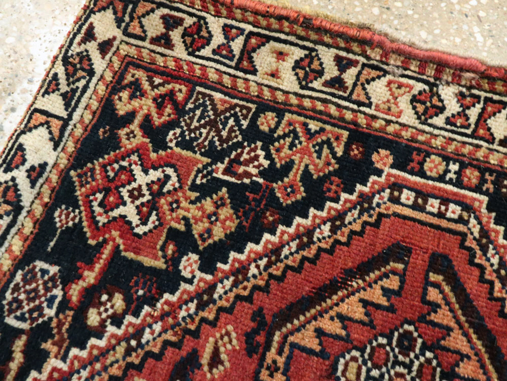 Antique Persian Qashqai Saddlebag (Khorjin), No.28219 - Galerie Shabab