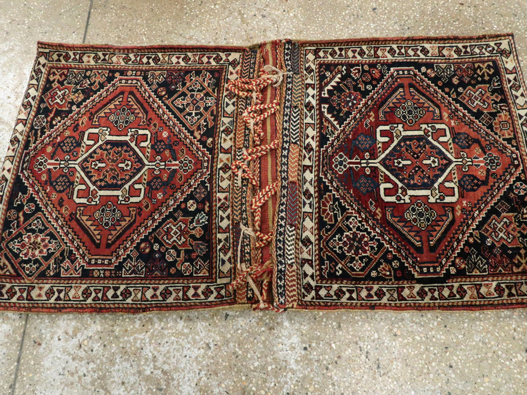 Antique Persian Qashqai Saddlebag (Khorjin), No.28219 - Galerie Shabab