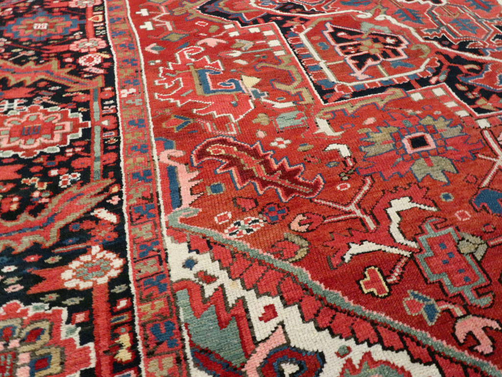 Vintage Persian Heriz Carpet, No.28221 - Galerie Shabab