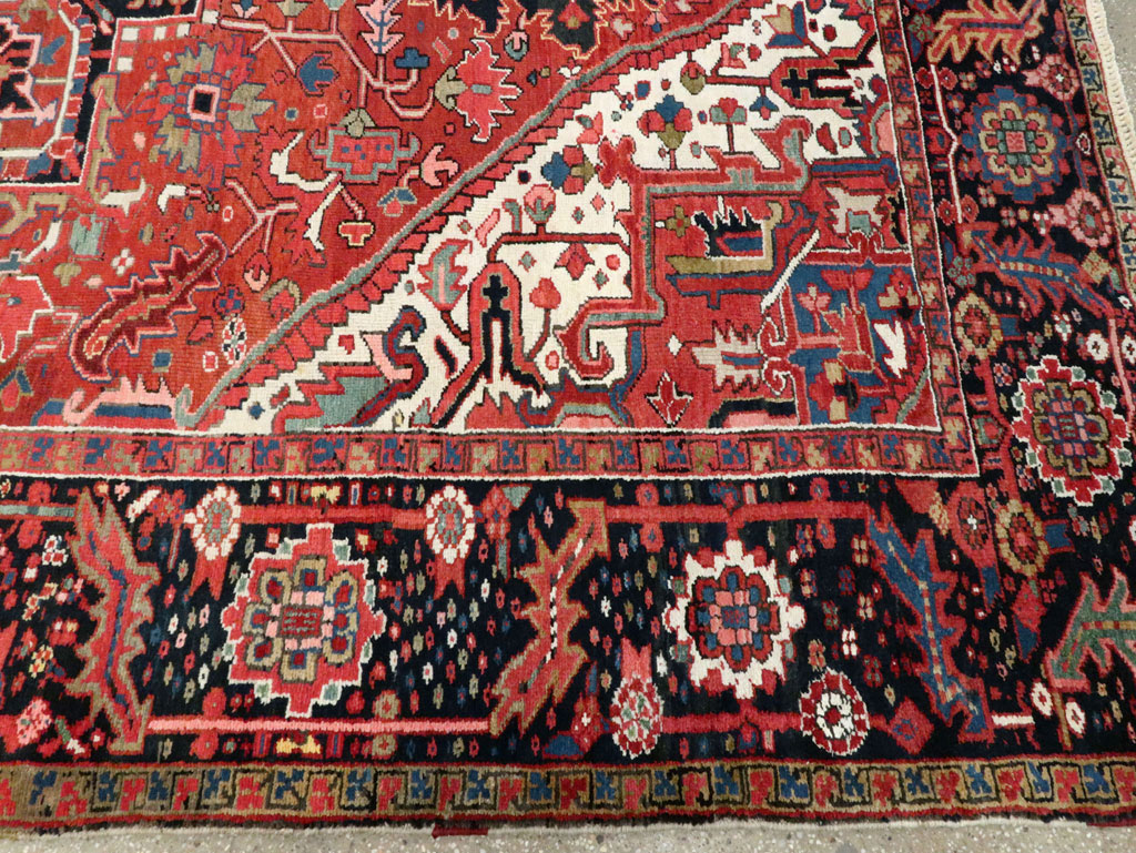 Vintage Persian Heriz Carpet, No.28221 - Galerie Shabab