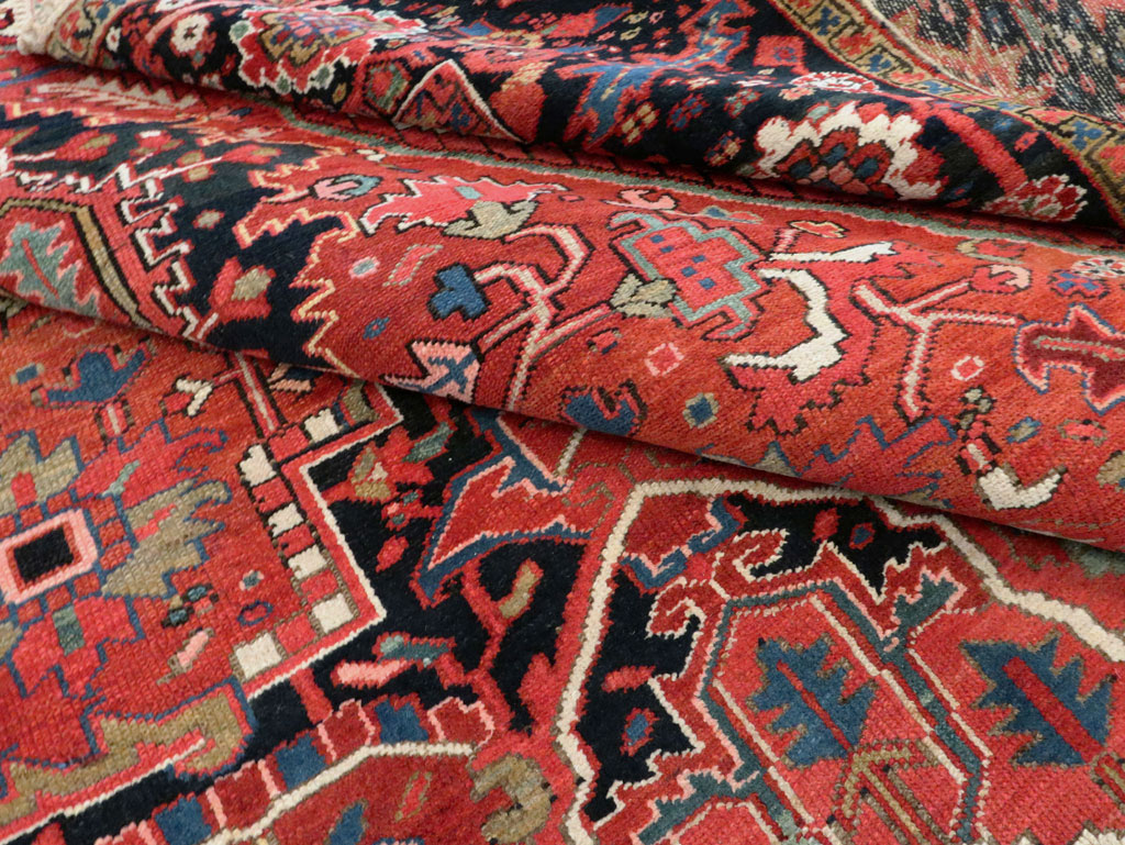 Vintage Persian Heriz Carpet, No.28221 - Galerie Shabab