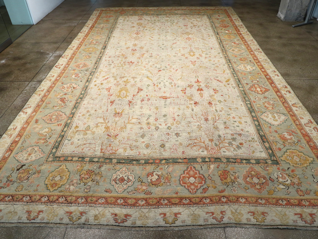 Antique Turkish Oushak Large Oversized Carpet, No.28226 - Galerie Shabab