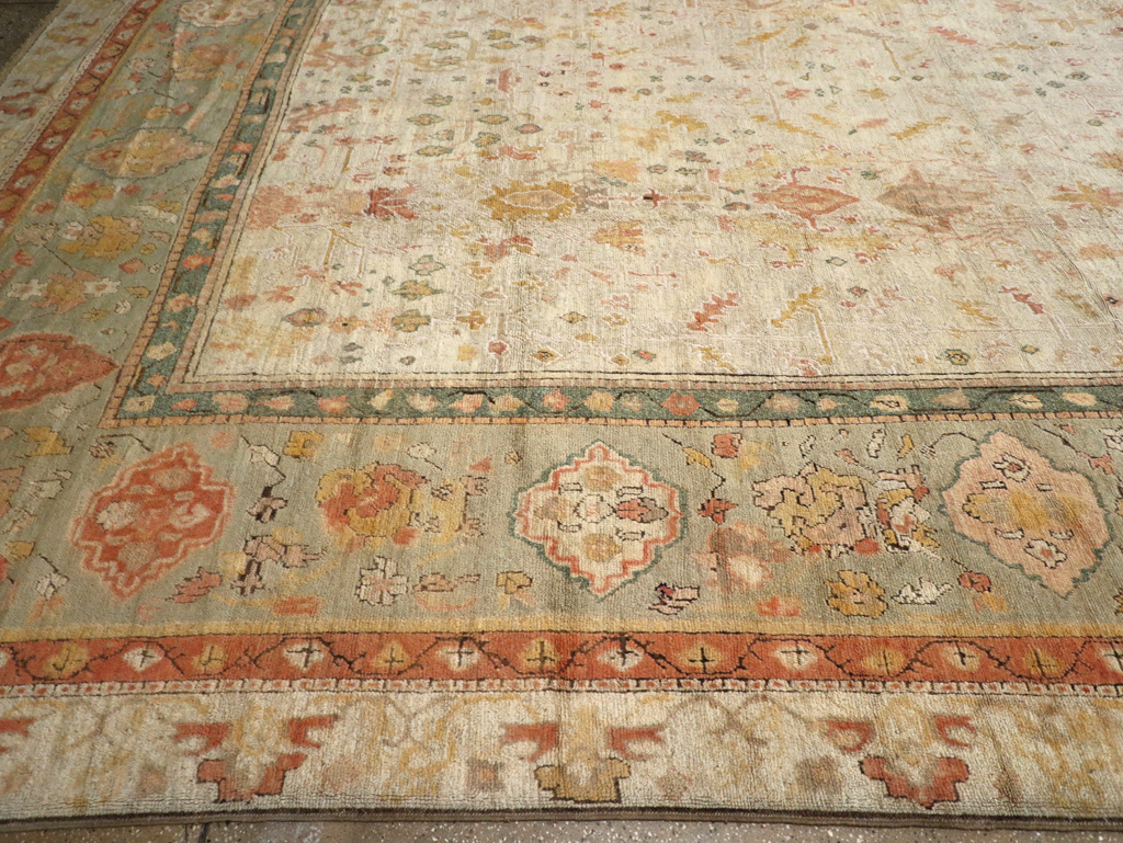 Antique Turkish Oushak Large Oversized Carpet, No.28226 - Galerie Shabab