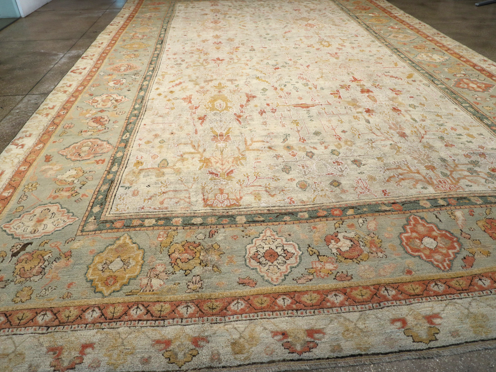 Antique Turkish Oushak Large Oversized Carpet, No.28226 - Galerie Shabab