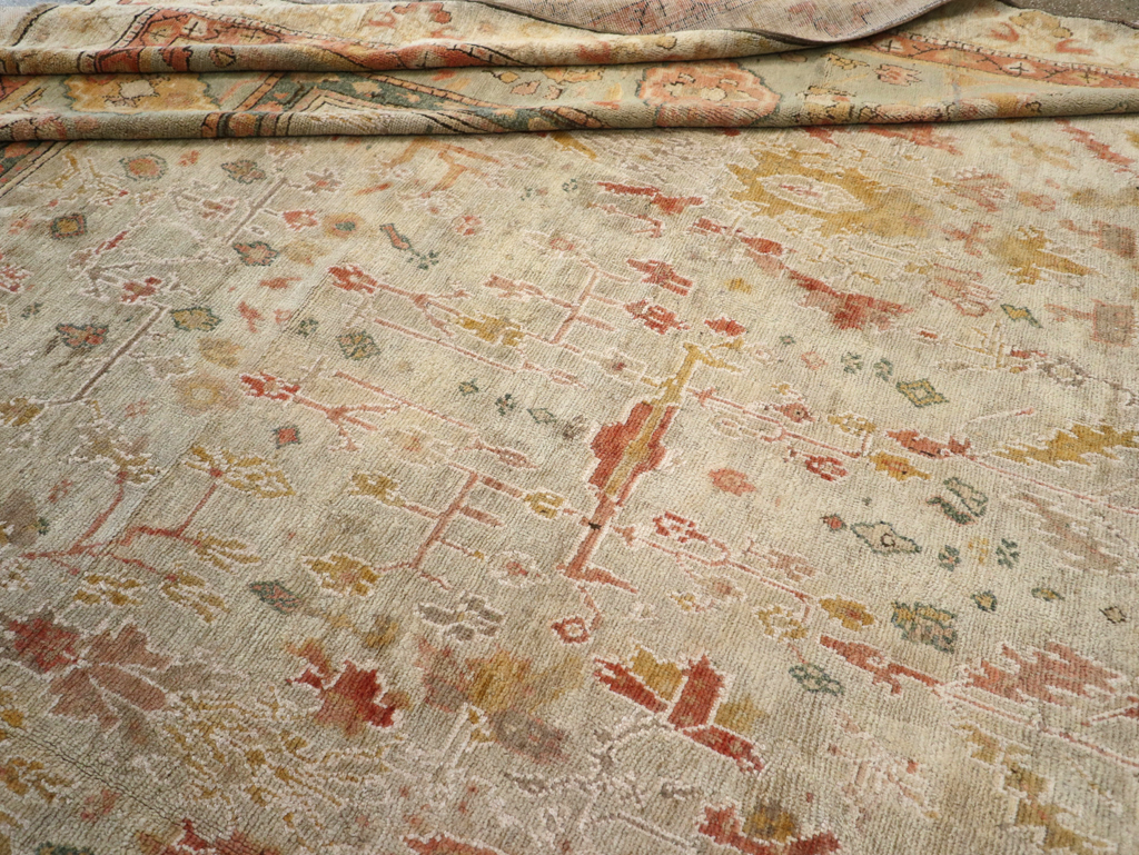 Antique Turkish Oushak Large Oversized Carpet, No.28226 - Galerie Shabab