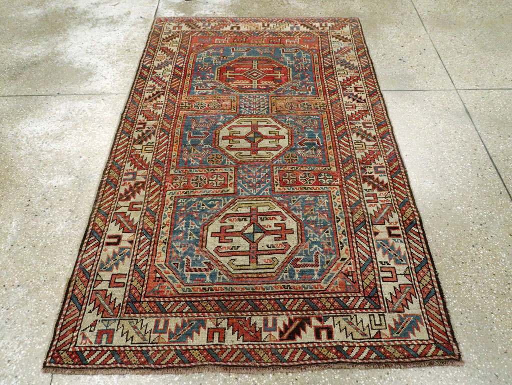 Antique Shirvan Rug, No.28229 - Galerie Shabab
