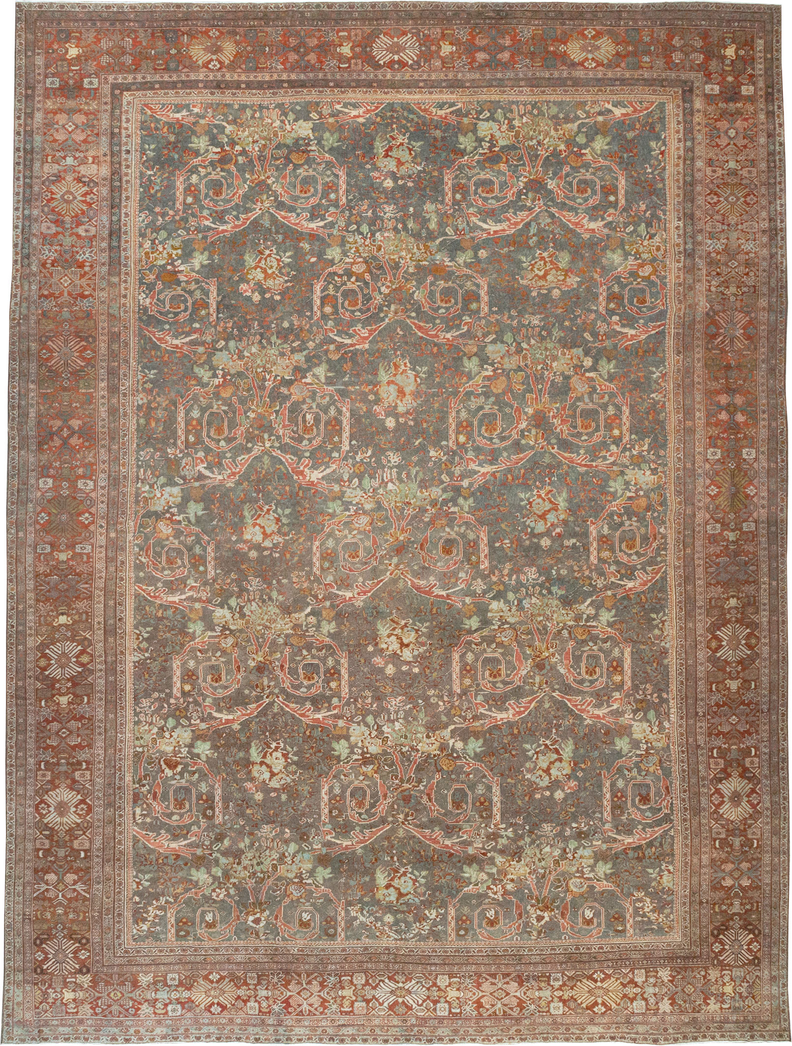 Antique Persian Mahal Oversize Carpet, No.28244 - Galerie Shabab