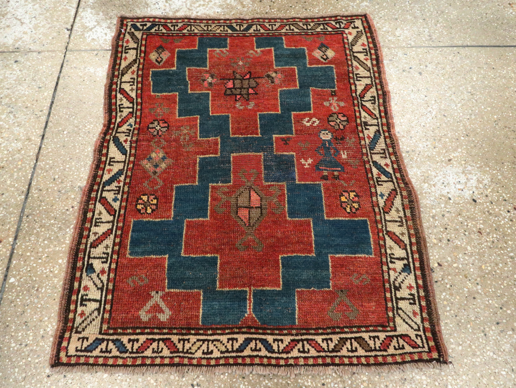 Antique Persian Kurdish Throw Rug, No.28246 - Galerie Shabab