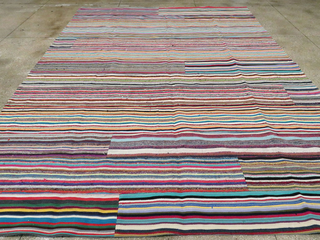 Modern Turkish Flatweave Room Size Carpet, No.28255 - Galerie Shabab