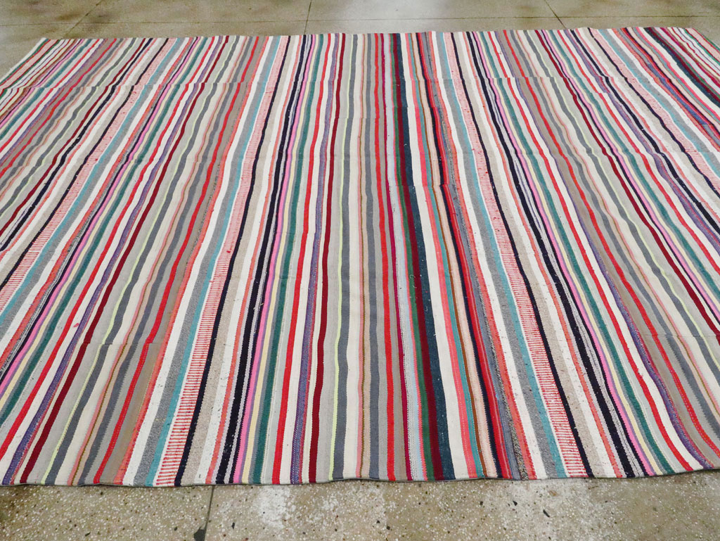 Vintage Turkish Flatweave Room Size Carpet, No.28256 - Galerie Shabab