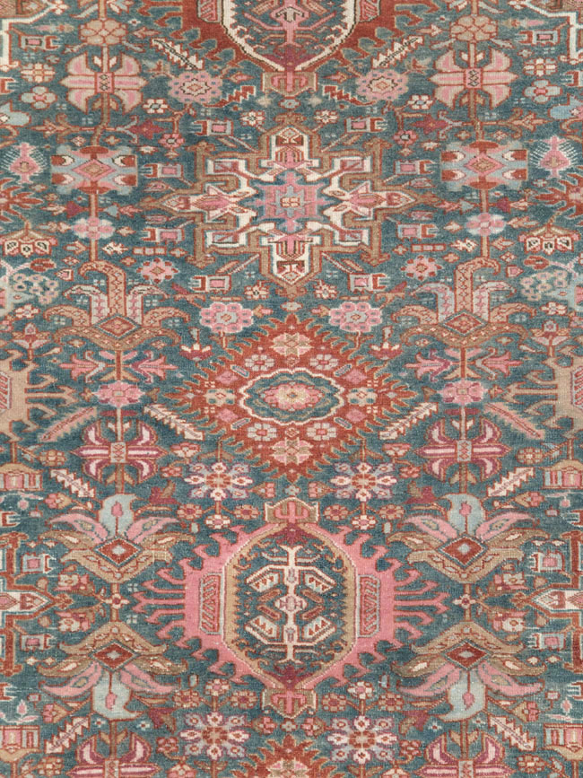 Vintage Persian Karajeh Room Size Carpet, No.28262 - Galerie Shabab