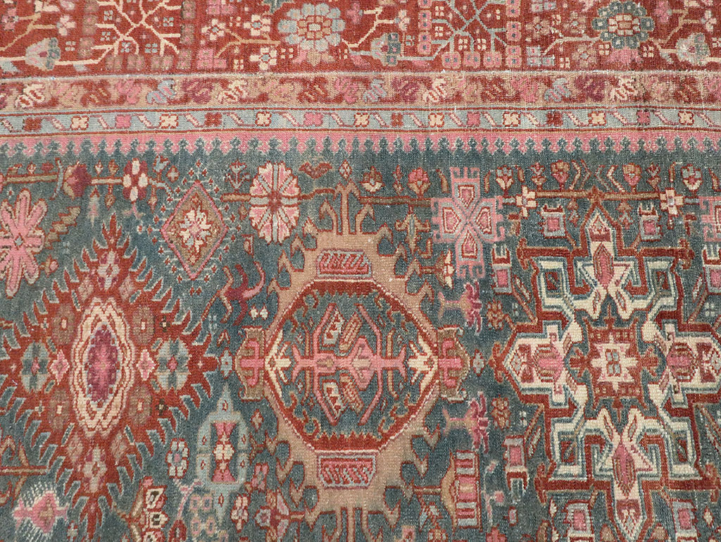 Vintage Persian Karajeh Room Size Carpet, No.28262 - Galerie Shabab