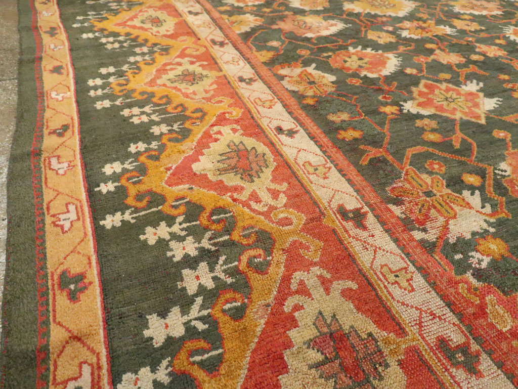 Antique Turkish Oushak Carpet, No.28266 - Galerie Shabab