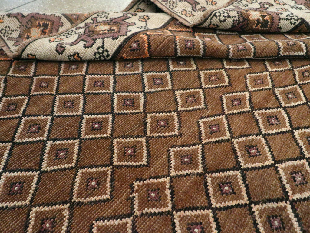 Vintage Anatolian Room Size Carpet, No.28267 - Galerie Shabab