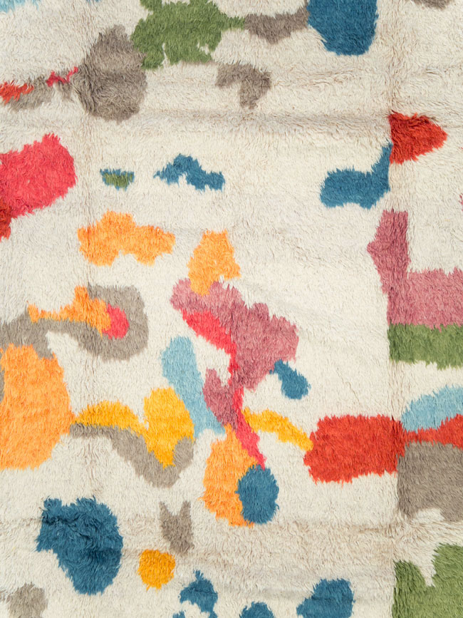 Contemporary Turkish Tulu Room Size Carpet, No.28273 - Galerie Shabab