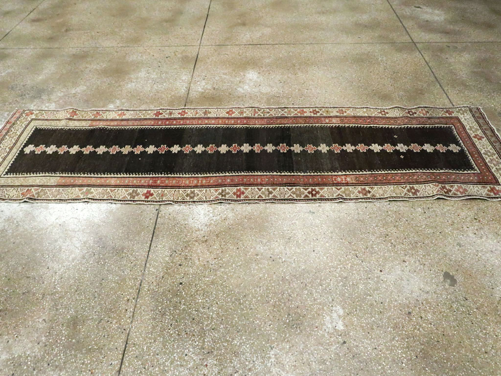 Vintage Kurdish Runner, No.28277 - Galerie Shabab