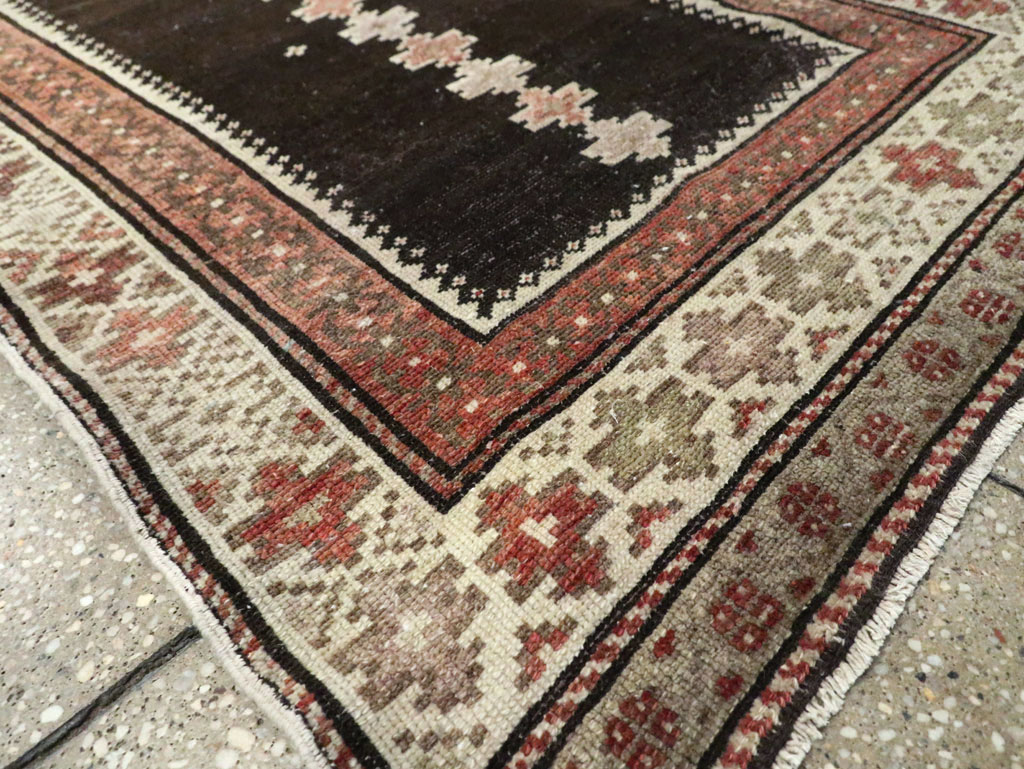 Vintage Kurdish Runner, No.28277 - Galerie Shabab