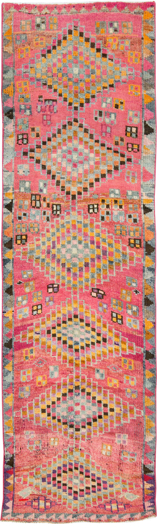 Vintage Turkish Anatolian Runner, No.28289 - Galerie Shabab